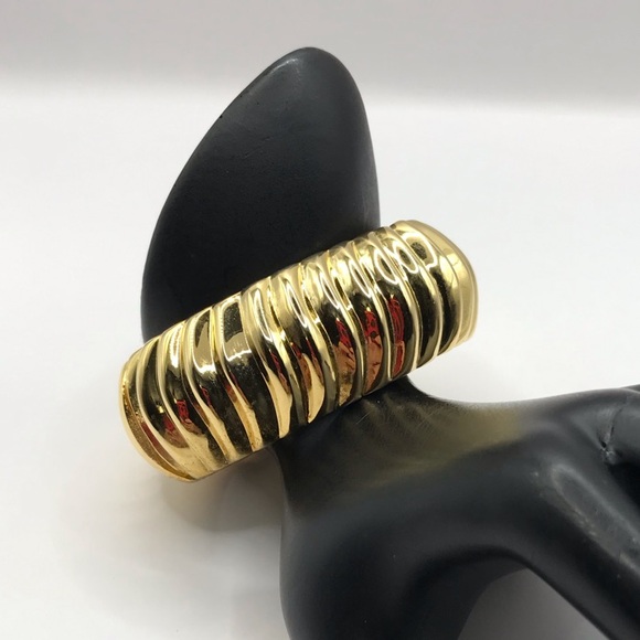 Gold-Tone Ribbed Hinged Bracelet - Picture 3 of 7